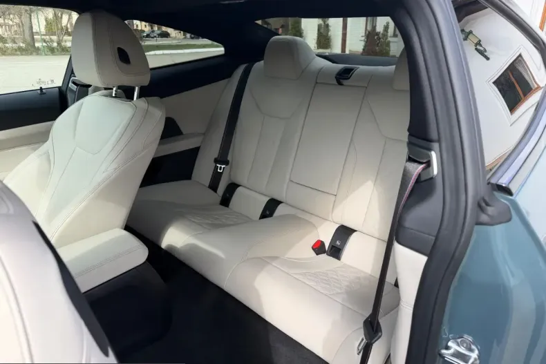 BMW M440i (Seria 4) din 2025 cu 7.650 km - oferta BMW199447 - foto 7