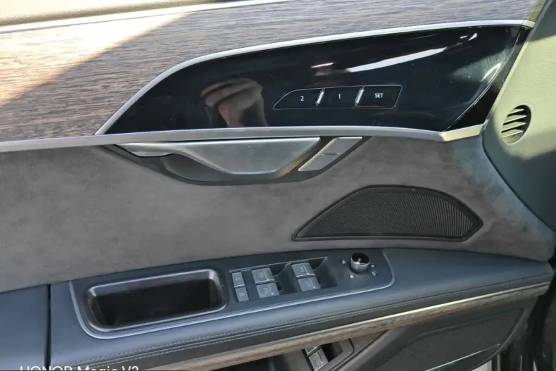 Audi A8 din 2023 cu 49.011 km - oferta AUD199448 - foto 11