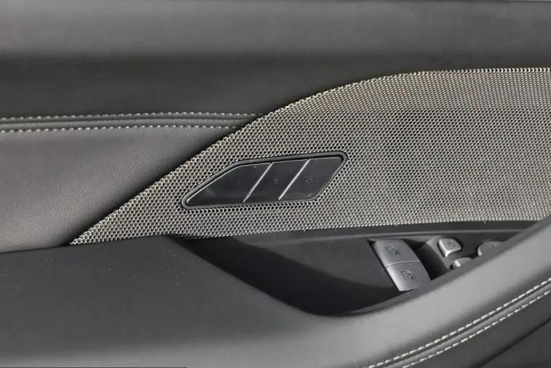 BMW M4 (Seria 4) din 2025 cu 6.300 km - oferta BMW199451 - foto 12