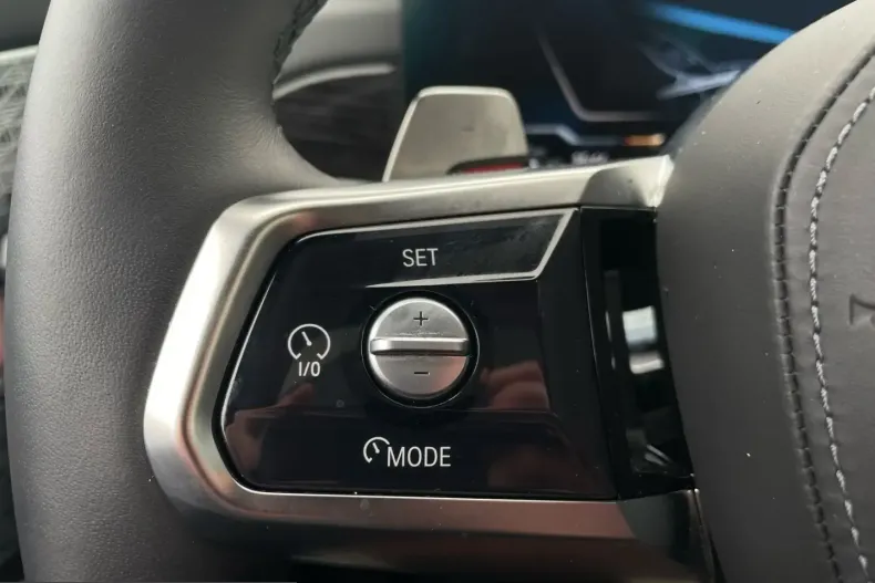 BMW 750 (Seria 7) din 2025 cu 24.387 km - oferta BMW199454 - foto 12