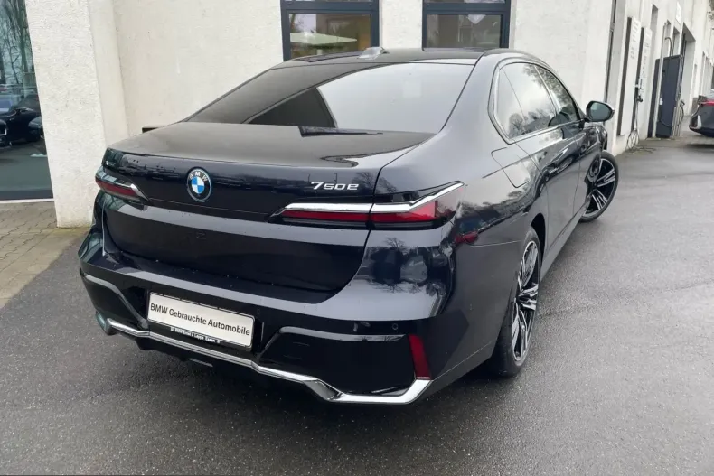 BMW 750 (Seria 7) din 2025 cu 24.387 km - oferta BMW199454 - foto 39