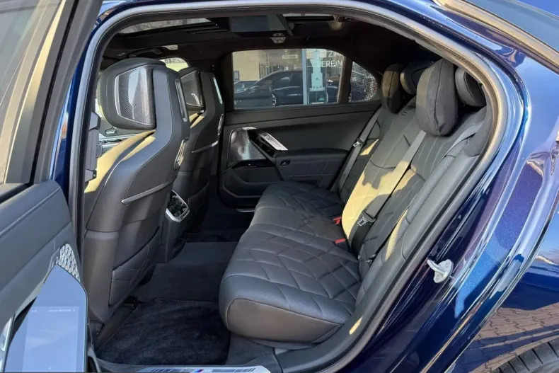 BMW i7 (Seria 7) din 2025 cu 1.611 km - oferta BMW199456 - foto 7