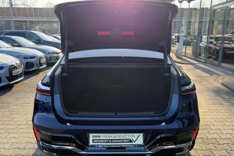 BMW i7 (Seria 7) din 2025 cu 1.611 km - oferta BMW199456 - foto 11