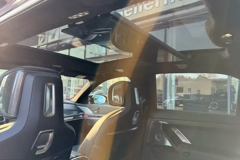 BMW i7 (Seria 7) din 2025 cu 1.611 km - oferta BMW199456 - foto 14