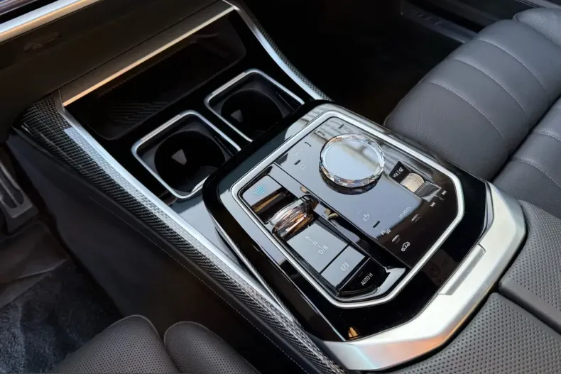 BMW i7 (Seria 7) din 2025 cu 1.611 km - oferta BMW199456 - foto 16