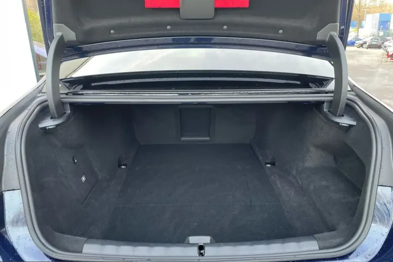 BMW i7 (Seria 7) din 2025 cu 2.913 km - oferta BMW199457 - foto 26