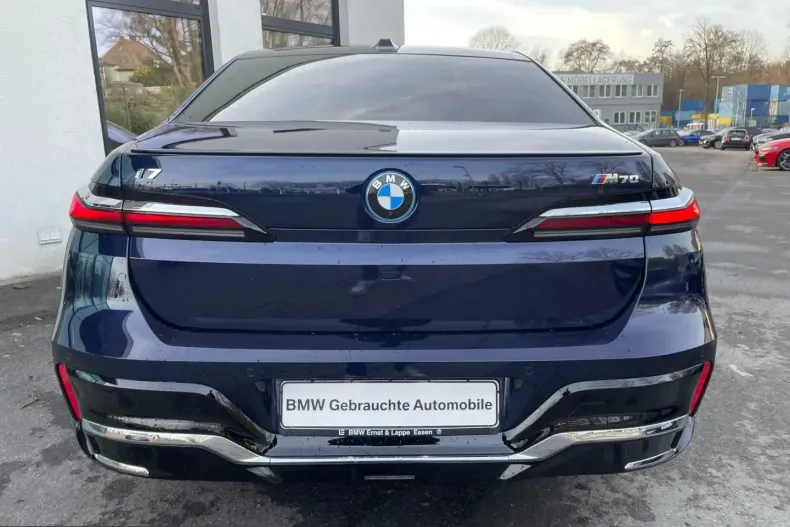 BMW i7 (Seria 7) din 2025 cu 2.913 km - oferta BMW199457 - foto 29