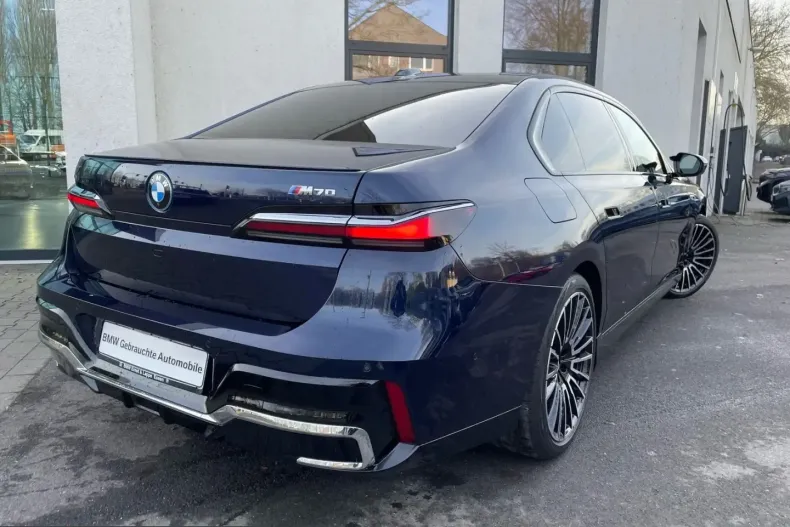 BMW i7 (Seria 7) din 2025 cu 2.913 km - oferta BMW199457 - foto 39