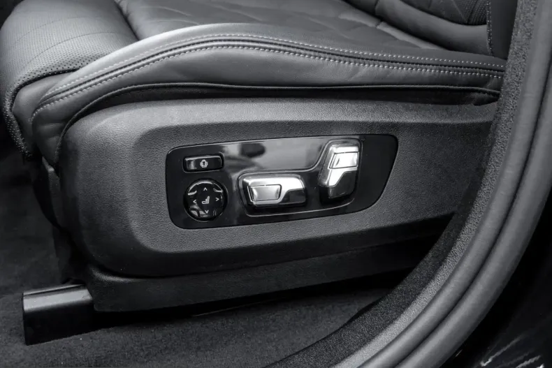 BMW X6 (Seria X) din 2025 cu 24.953 km - oferta BMW199465 - foto 13