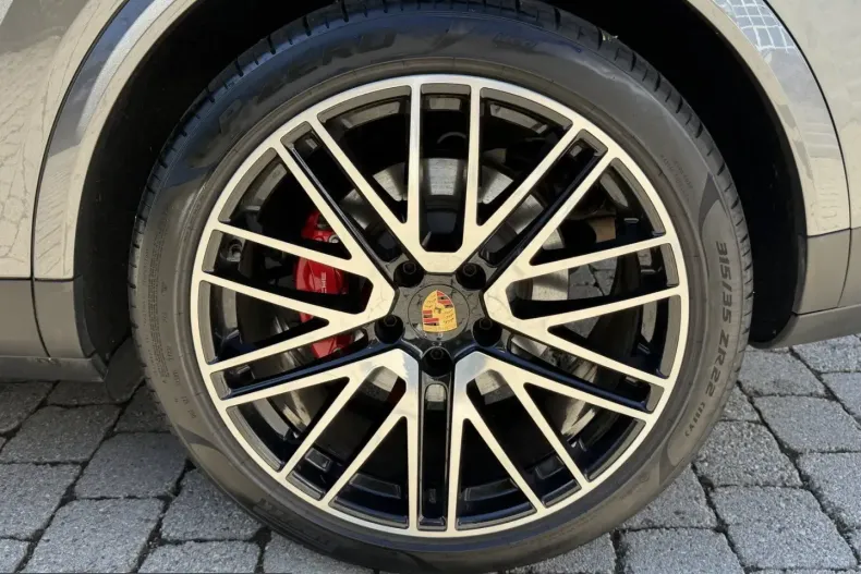 Porsche Cayenne din 2023 cu 45.262 km - oferta POR199466 - foto 15