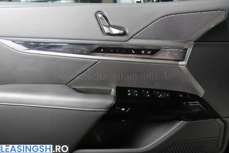 BMW 750 (Seria 7) din 2024 cu 5.200 km - oferta BMW199474 - foto 5