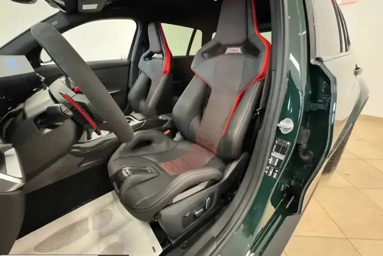 BMW M3 (Seria 3) din 2025 cu 5.600 km - oferta BMW199478 - foto 2