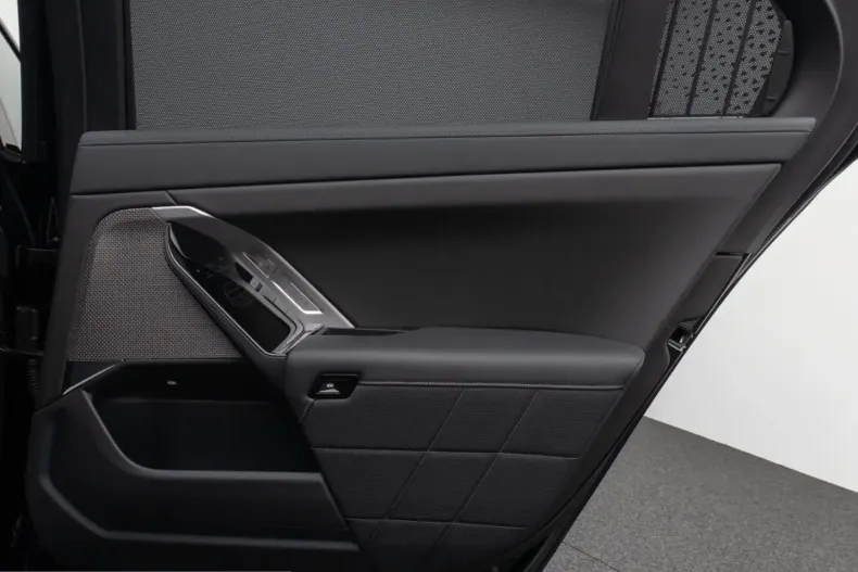 BMW i7 (Seria 7) din 2023 cu 23.029 km - oferta BMW199485 - foto 33