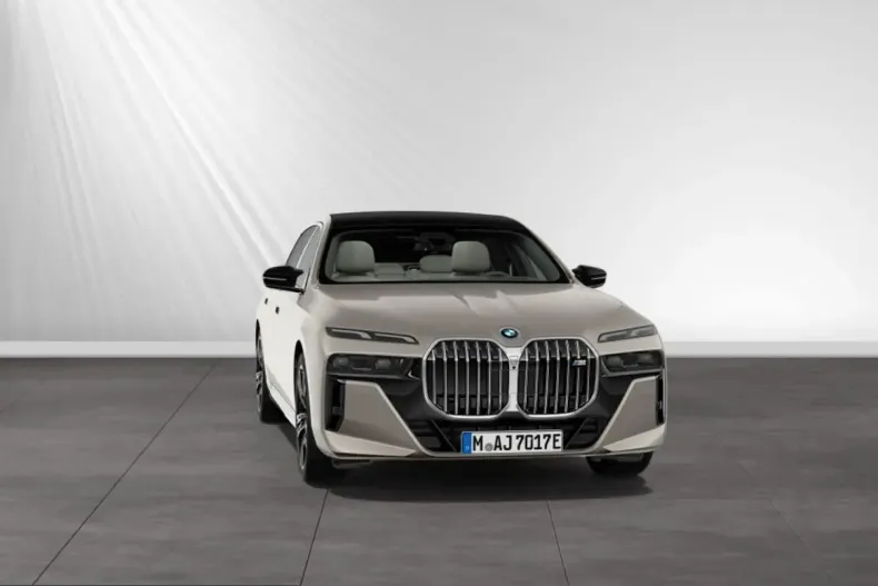 BMW M760 (Seria 7) din 2024 cu 31.990 km - oferta BMW199491 - foto 2