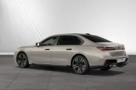 BMW M760 (Seria 7) din 2024 cu 31.990 km - oferta BMW199491 - foto 7