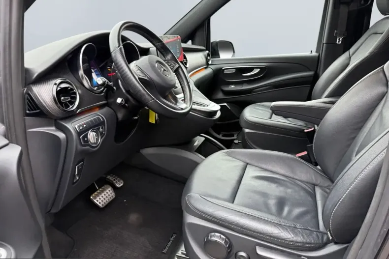 Mercedes-Benz V 300 (Clasa V) din 2021 cu 99.991 km - oferta MER199493 - foto 2