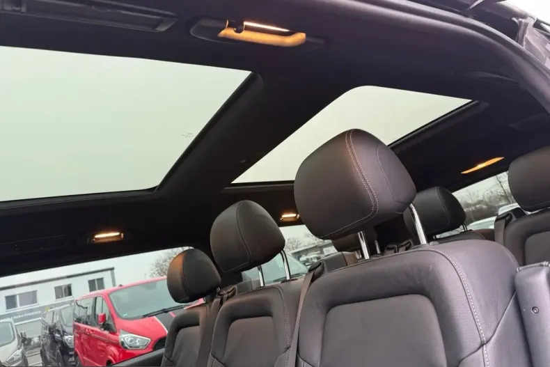 Mercedes-Benz V 300 (Clasa V) din 2021 cu 99.991 km - oferta MER199493 - foto 3