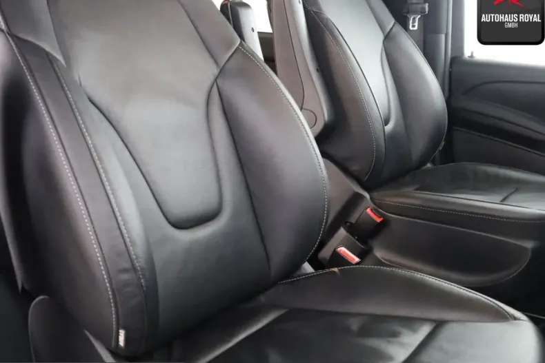 Mercedes-Benz V 300 (Clasa V) din 2021 cu 100.000 km - oferta MER199499 - foto 12