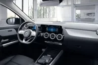 Mercedes-Benz GLA 200 (Clasa GLA) din 2023 cu 3.216 km - oferta MER199511 - foto 4