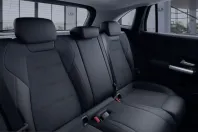 Mercedes-Benz GLA 200 (Clasa GLA) din 2023 cu 3.216 km - oferta MER199511 - foto 7