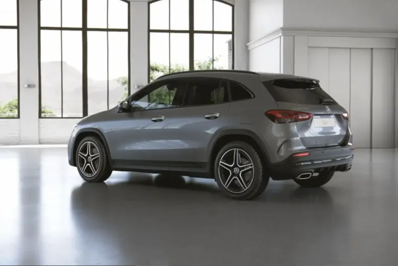 Mercedes-Benz GLA 200 (Clasa GLA) din 2023 cu 3.216 km - oferta MER199511 - foto 11