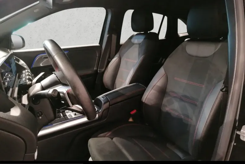 Mercedes-Benz GLA 200 (Clasa GLA) din 2024 cu 34.965 km - oferta MER199512 - foto 5