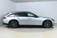 Mercedes-Benz E 220 (Clasa E) din 2024 cu 44.695 km - oferta MER199517 - foto 6