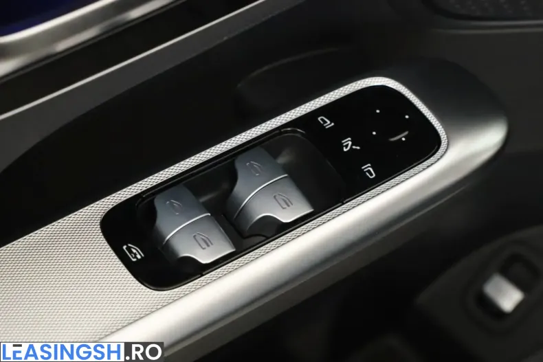 Mercedes-Benz GLC 300 (Clasa GLC) din 2025 cu 13.964 km - oferta MER199518 - foto 11