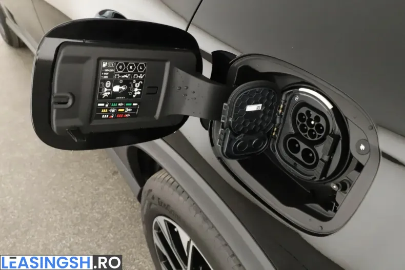 Mercedes-Benz GLC 300 (Clasa GLC) din 2025 cu 13.964 km - oferta MER199518 - foto 17