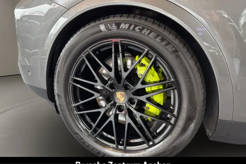 Porsche Cayenne din 2024 cu 22.474 km - oferta POR199521 - foto 10