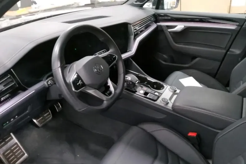 Volkswagen Touareg din 2023 cu 53.558 km - oferta VOL199528 - foto 5