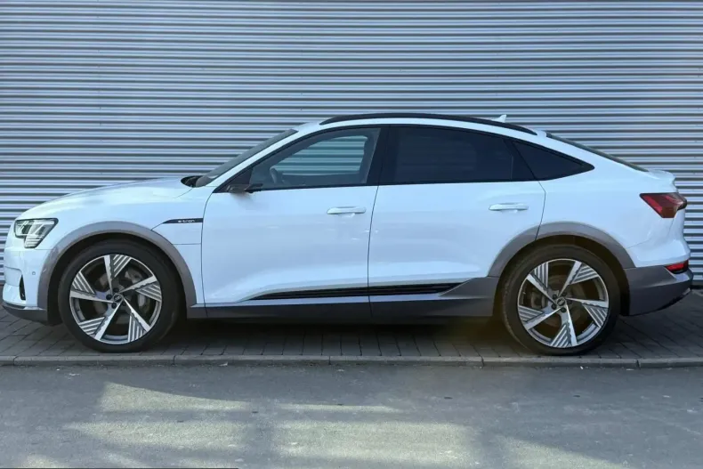 Audi e-tron din 2022 cu 38.150 km - oferta AUD199532 - foto 3