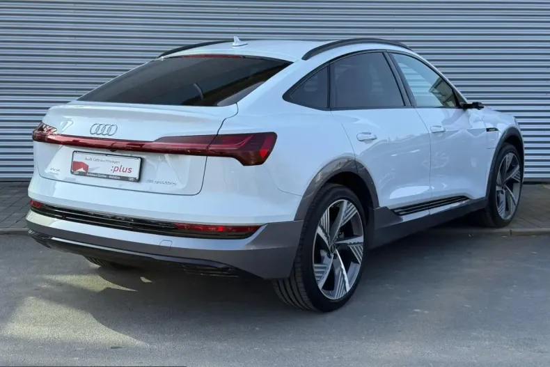 Audi e-tron din 2022 cu 38.150 km - oferta AUD199532 - foto 4