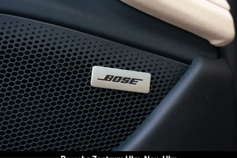 Porsche Taycan din 2022 cu 29.900 km - oferta POR199550 - foto 22