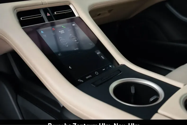 Porsche Taycan din 2022 cu 29.900 km - oferta POR199550 - foto 28