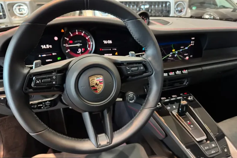 Porsche 911 din 2024 cu 5.129 km - oferta POR199556 - foto 10