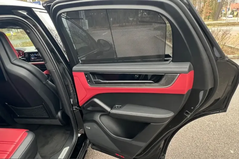 Porsche Cayenne din 2023 cu 40.000 km - oferta POR199559 - foto 22