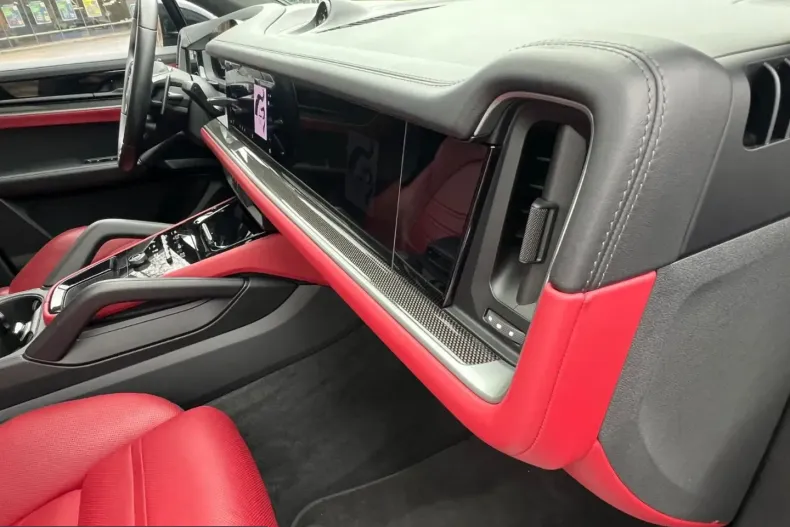 Porsche Cayenne din 2023 cu 40.000 km - oferta POR199559 - foto 24