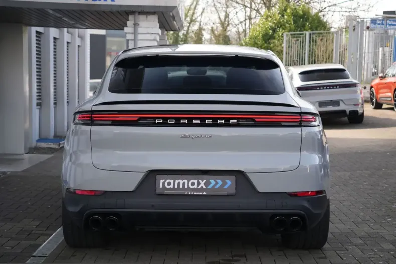 Porsche Cayenne din 2024 cu 23.000 km - oferta POR199560 - foto 3