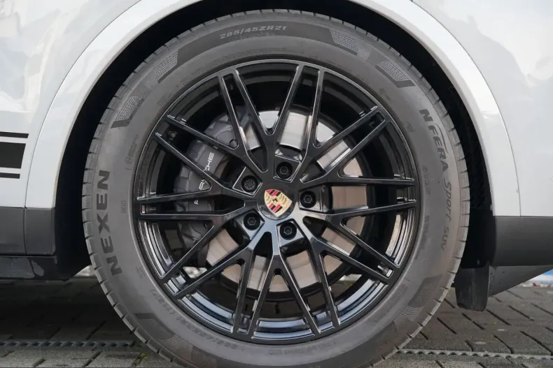 Porsche Cayenne din 2024 cu 23.000 km - oferta POR199560 - foto 46