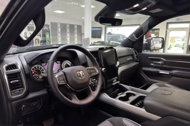 Dodge RAM din 2025 cu 50 km - oferta DOD199561 - foto 13