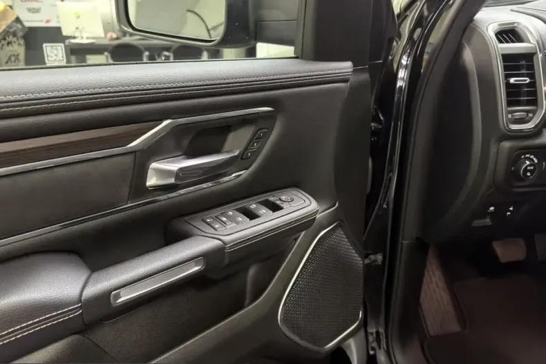 Dodge RAM din 2025 cu 50 km - oferta DOD199561 - foto 14