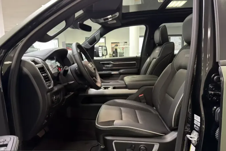 Dodge RAM din 2025 cu 50 km - oferta DOD199561 - foto 15