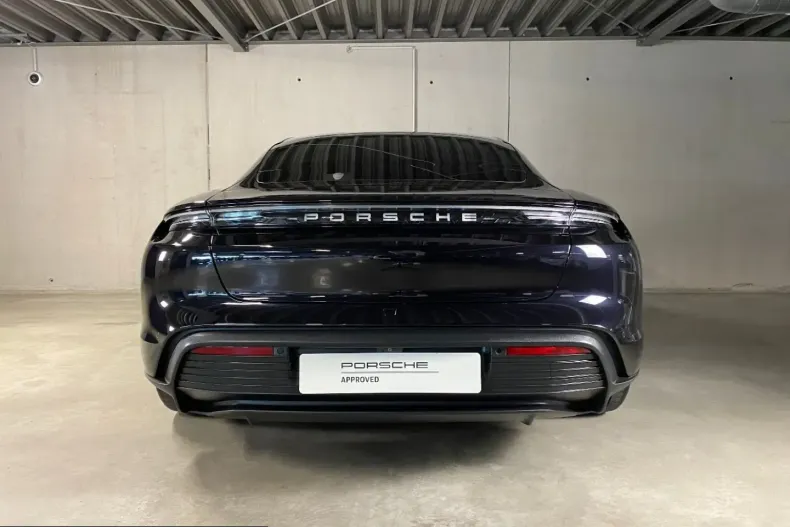 Porsche Taycan din 2023 cu 24.200 km - oferta POR199563 - foto 6