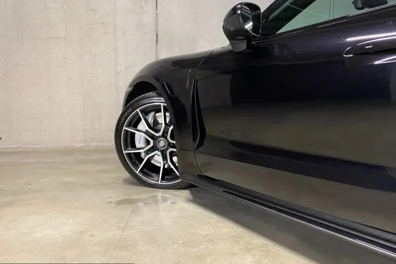 Porsche Taycan din 2023 cu 24.200 km - oferta POR199563 - foto 7