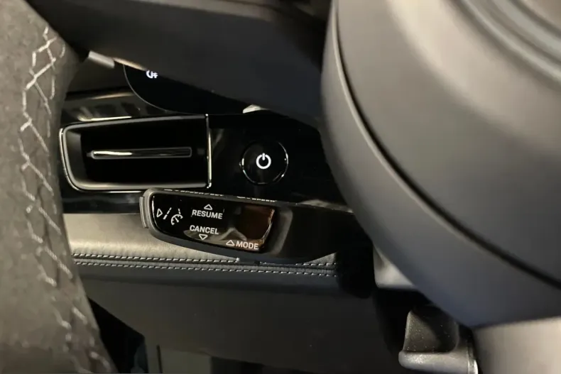 Porsche Taycan din 2023 cu 24.200 km - oferta POR199563 - foto 16