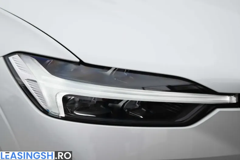 Volvo XC60 din 2021 cu 129.870 km - oferta VOL199564 - foto 23