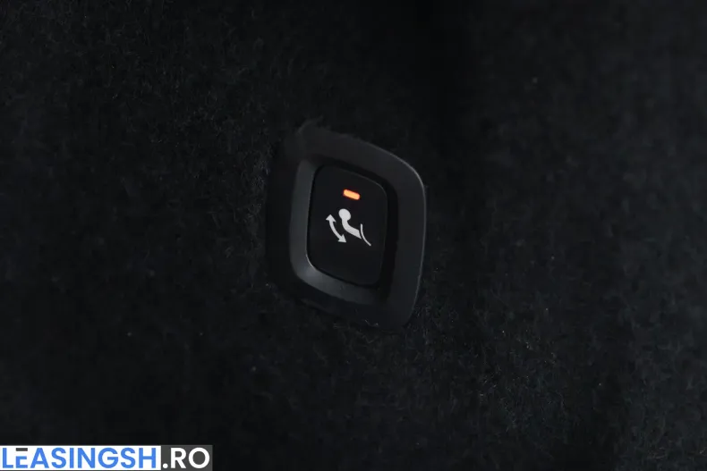 Volvo XC60 din 2021 cu 129.870 km - oferta VOL199564 - foto 26