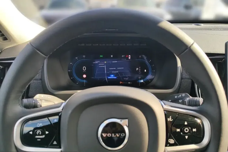 Volvo XC90 din 2025 cu 24.400 km - oferta VOL199571 - foto 16