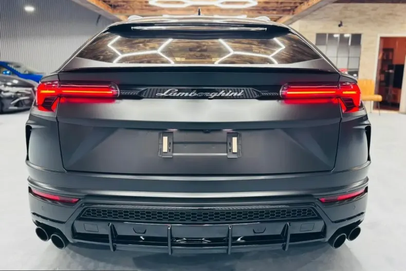 Lamborghini Urus din 2023 cu 9.812 km - oferta LAM199583 - foto 4